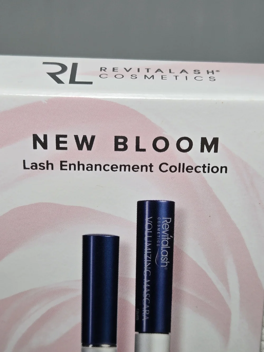 REVITALASH Gift Set Advanced Eyelash Conditioner Primer & Mascara Volumizing